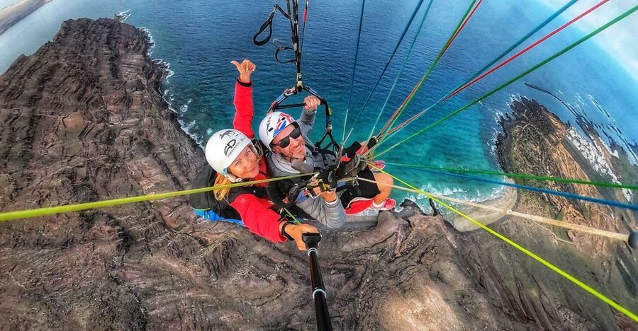 Lanzarote: Tandem Paragliding over Volcanoes & the Atlantic - A safety briefing led by a licensed pilot