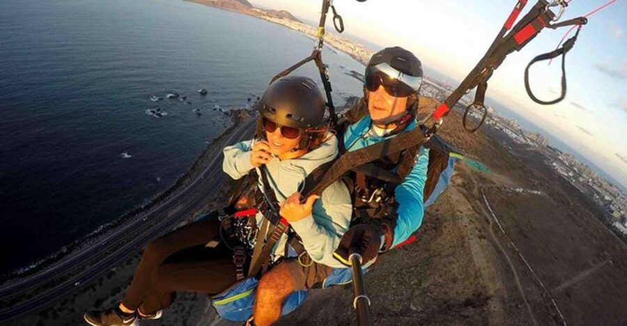 Las Palmas: Paragliding Tandem Flight with Instructor - The instructors make this suitable for beginners