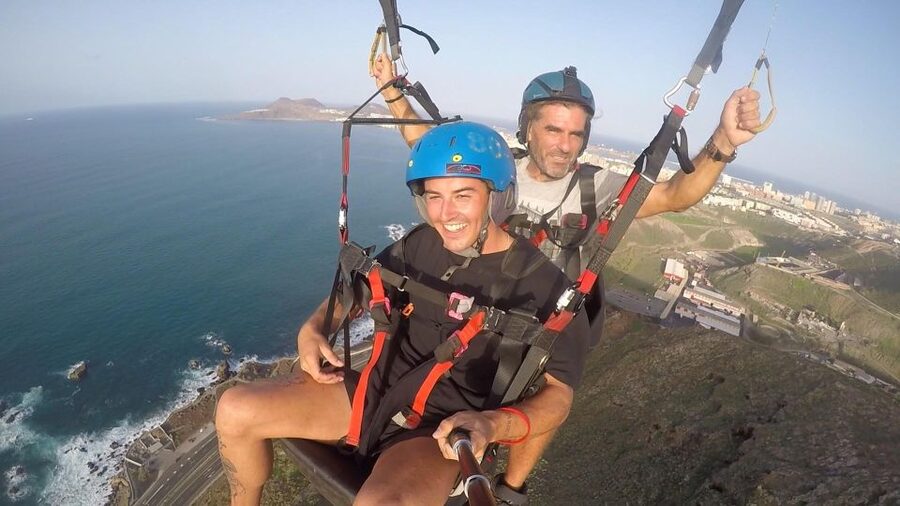 Las Palmas: tandem paragliding flights for everyone - Twenty minutes above Las Palmas
