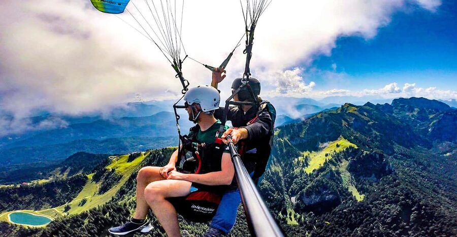 Lenggries: Tandem Paragliding Flight - From Lenggries to Brauneck’s launch site