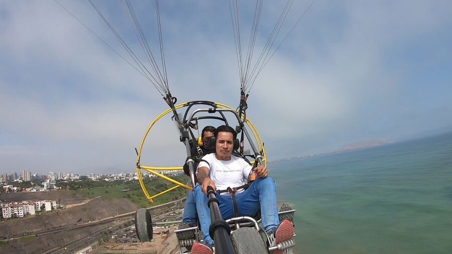 Lima: Paragliding Flight Over Costa Verde Districts - Should You Book the Costa Verde Flight?