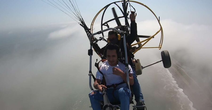 Lima: Paragliding Flight Over Costa Verde Districts - What You See Over San Miguel and Magdalena del Mar
