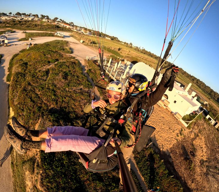 Lisbon: Paragliding Tandem Flight - A gentle launch into open air