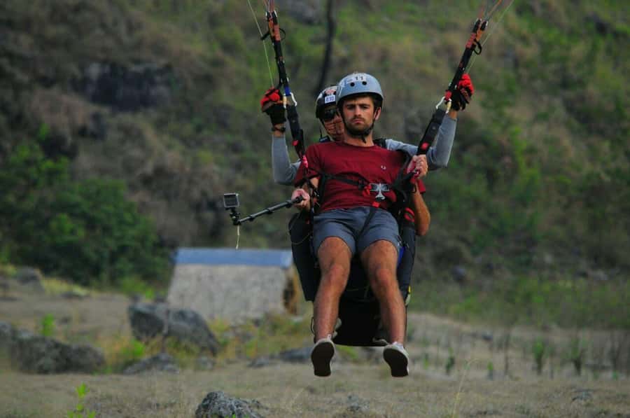 Lombok : Tandem Paragliding with Pilot & Beach Tour - From Kuta’s hills to the open sky