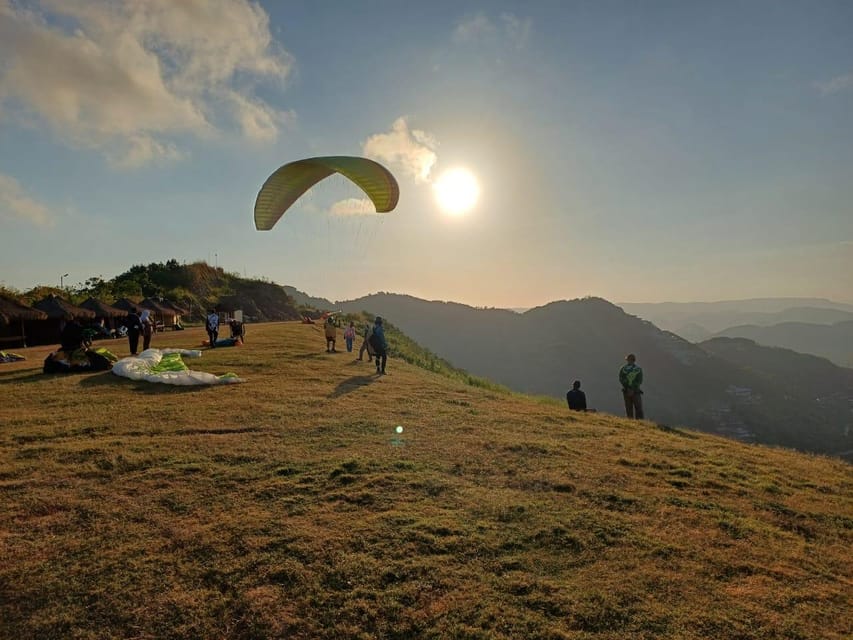 Lombok : Tandem Paragliding with Pilot & Beach Tour - Who should book this day