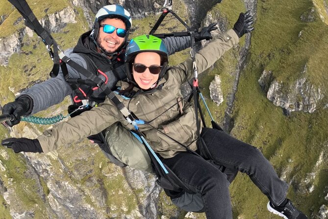 Lucerne: Paragliding Tandem Flights - The 20-meter run and first lift