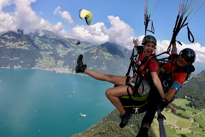 Luzern / Lucerne Professional Paragliding Tandem Flights - The ride up and the start of the flight