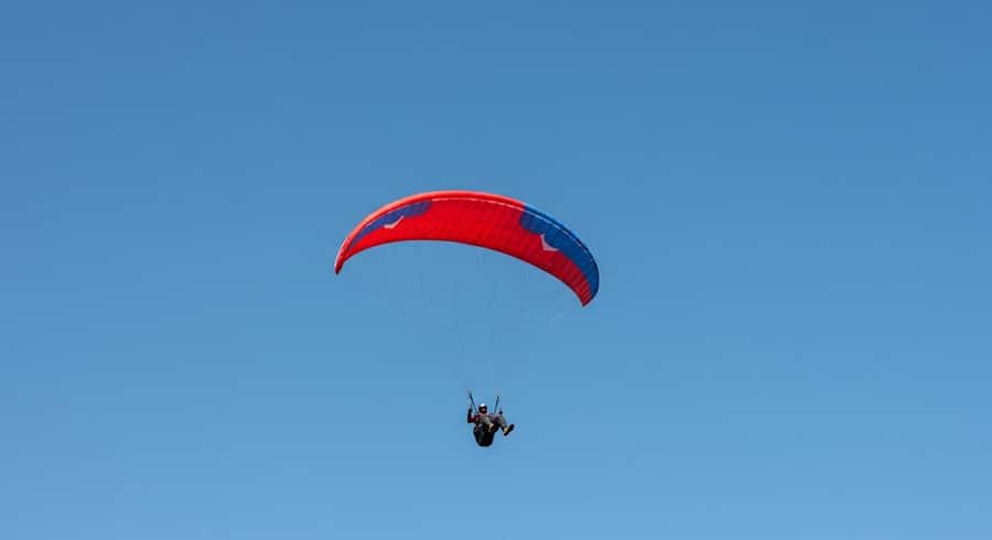 Marrakech Adventure: Paragliding, Camel Ride & Breakfast - Waiting your turn above Kik Plateau