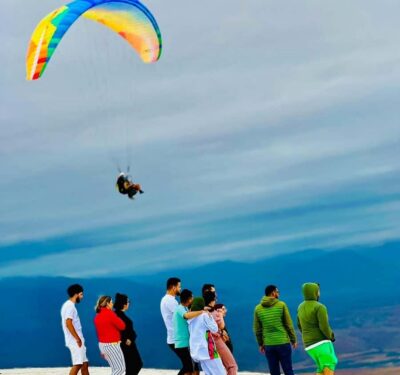 Marrakech: Paragliding over Agafay Desert & Atlas Mnt Views