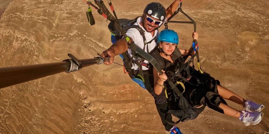 Marrakech: Paragliding over Agafay Desert & Atlas Mnt Views - Breakfast, argan oil, and a local welcome