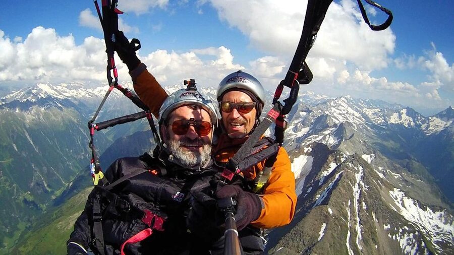 Mayrhofen: Paragliding Flight Experience Over Mountains - The 15-minute cable-car ride