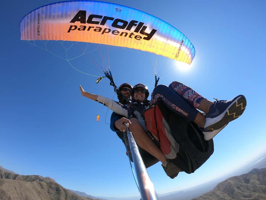 Mendoza: Paragliding Tandem Flight with Instructor - Photos and video without handling a camera
