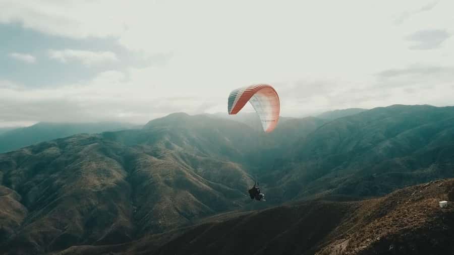 Mendoza: Paragliding Tandem Flight with Instructor - The landing and the return trip