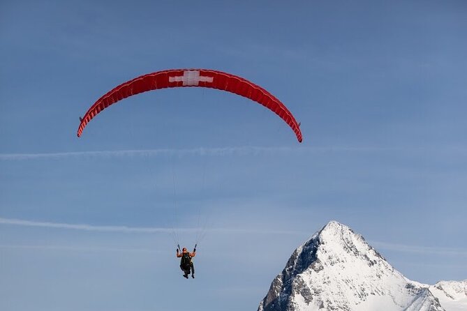 Mürren: Paragliding over the Lauterbrunnen Valley - Why flying above Lauterbrunnen feels different