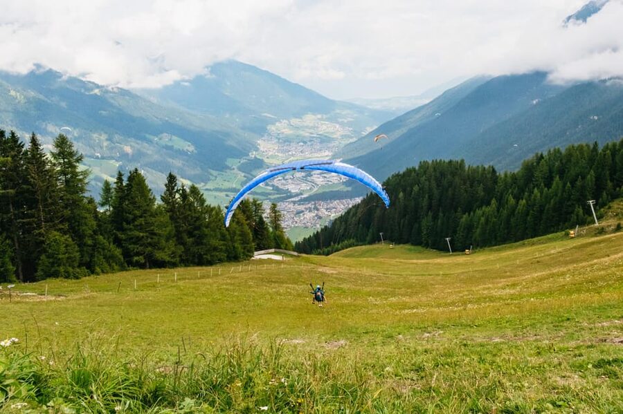 Neustift im Stubaital: Tandem Paragliding Flight - Practical timing, cancellation, and booking advice