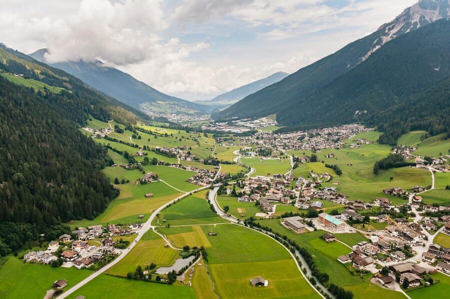Neustift im Stubaital: Tandem Paragliding Flight - Takeoff: a short run with a big payoff