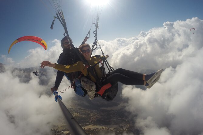 Oludeniz Paragliding Fethiye Turkey, Additional Features - A calm tandem flight or a more playful ride
