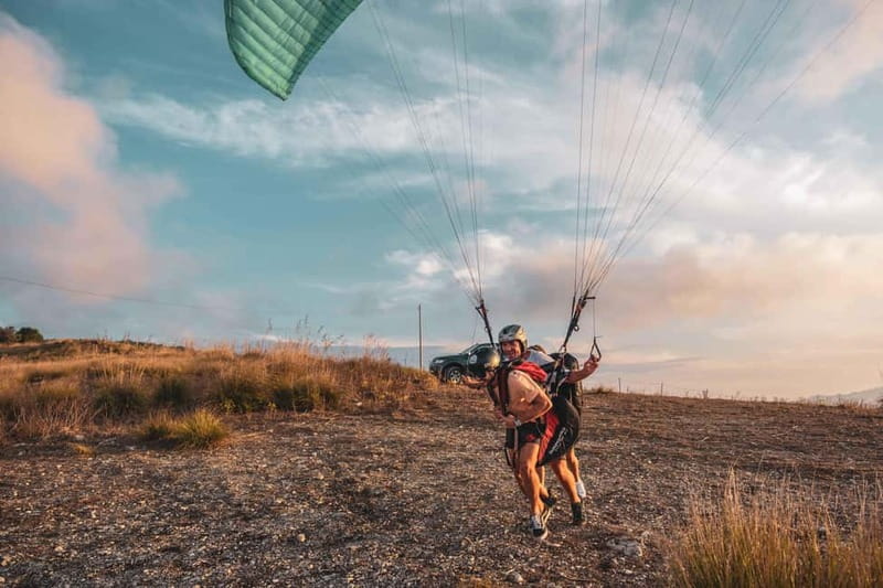 Palermo: paragliding flight with instructor foto and video - Who will enjoy this most?