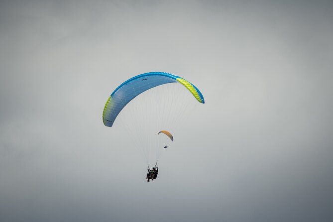 Paragliding Above Lake Ohrid in North Macedonia - The ten-minute briefing before you leave the ground
