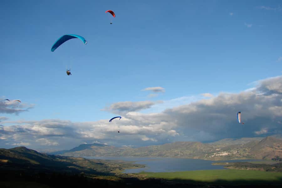 Paragliding Activity with Transfers from Bogota - From Bogotá hotel pickup to the hills above Sopó