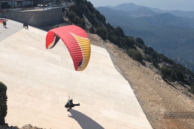 Paragliding(Babadag 1970 m)Fethiye - Who will enjoy this most?