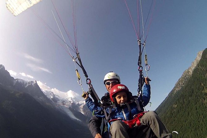 paragliding discovery flight - Floating above Chamonix instead of looking up