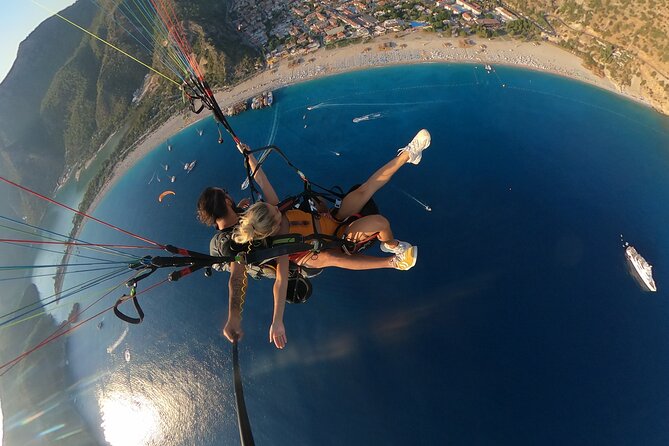 Paragliding Experience in Ölüdeniz - Who Will Get the Most From This Flight?
