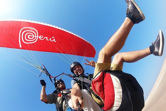 Paragliding Flight at Paracas National Reservation - The flying zone and the Paracas National Reservation
