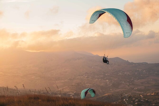 Paragliding flight in Palermo - What the two-hour outing actually includes