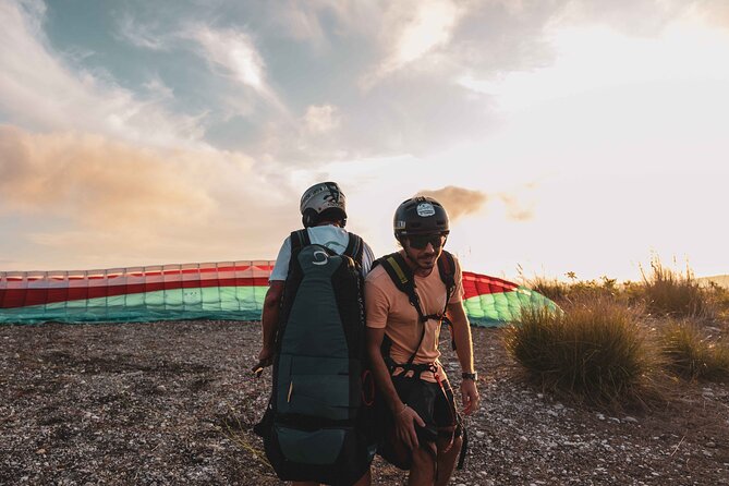 Paragliding flight in Palermo - At Villino Fraginesi, the flight starts with a safety talk