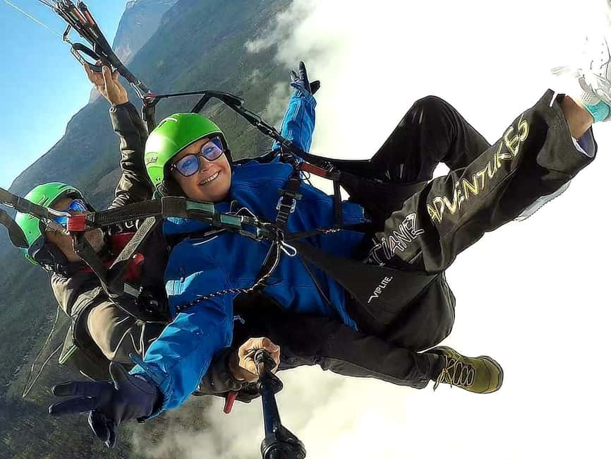 Paragliding from Puerto de la Cruz or Teide National park - The mountain drive to the launch point