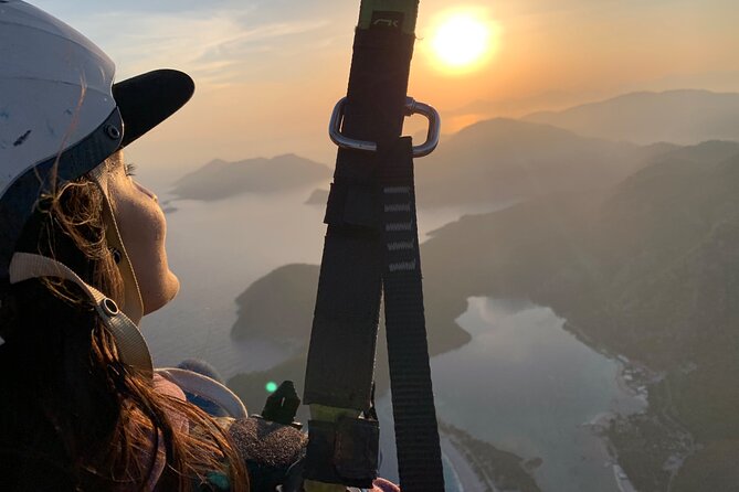 Paragliding In Fethiye Oludeniz, Turkey - What the flight feels like from above Ölüdeniz