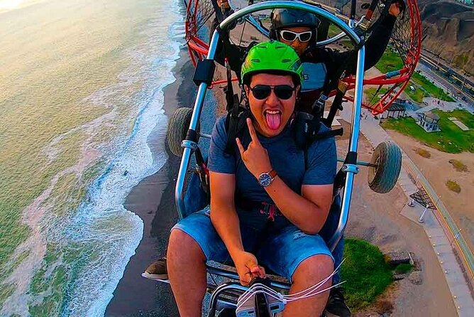 Paragliding in Lima - Costa Verde - The flight itself: calm views, weather limits
