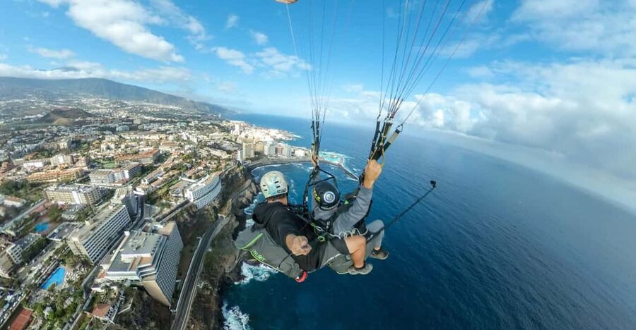 Paragliding in Puerto de la Cruz - Practical ways to enjoy the flight