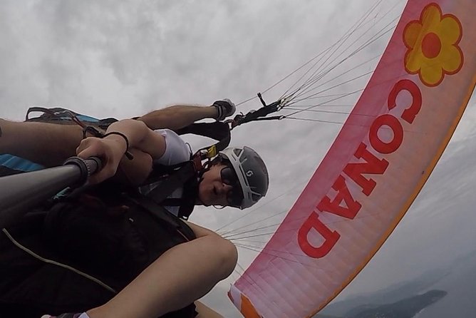 Paragliding in Vlore - What the 12 to 15 minute flight feels like