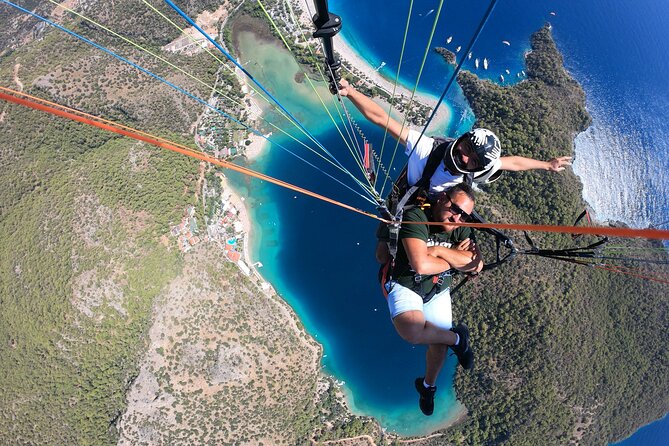 Paragliding Oludeniz - Fethiye - Babadag Mountain / TURKEY - Flying above Ölüdeniz from Babadag
