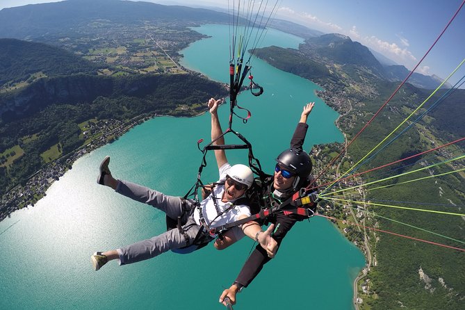 Paragliding Performance flight over the magnificent Lake Annecy - Booking, weather, and cancellation concerns