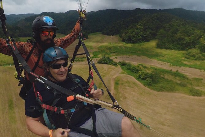 Paragliding tandem flight 1.500 ft & up - Booking, cancellation, and practical details