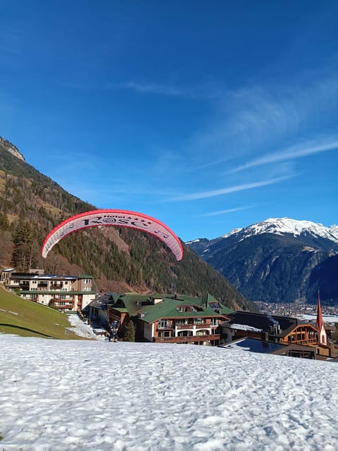 Paragliding Tandem Flight - Getting ready for takeoff