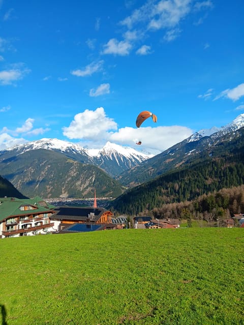 Paragliding Tandem Flight - Why the guides matter on a first flight