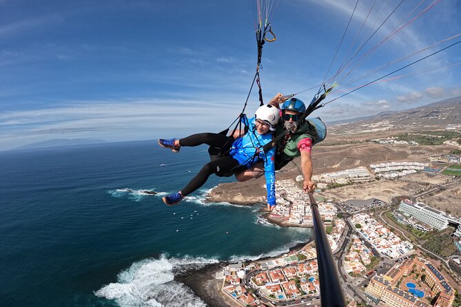 Paragliding Tandem Flight in Tenerife South ADRENALINE! - The first moments above Tenerife
