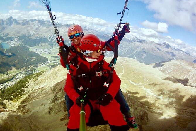 Paragliding Tandem Flights in Engadin - Landing near Silvaplana