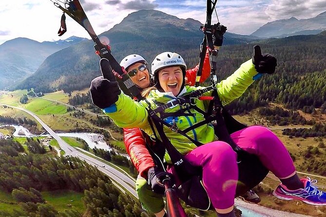 Paragliding Tandem Flights in Engadin - The Corvatsch cable car and launch site