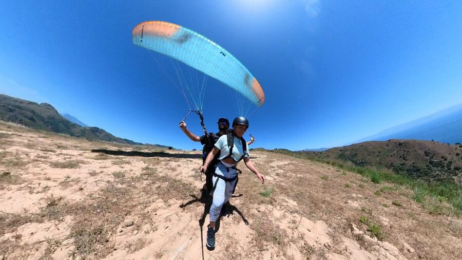 Paragliding Tandem Taormina + Video/Foto e GoPro + Acrobazia - What the Taormina flight is really like