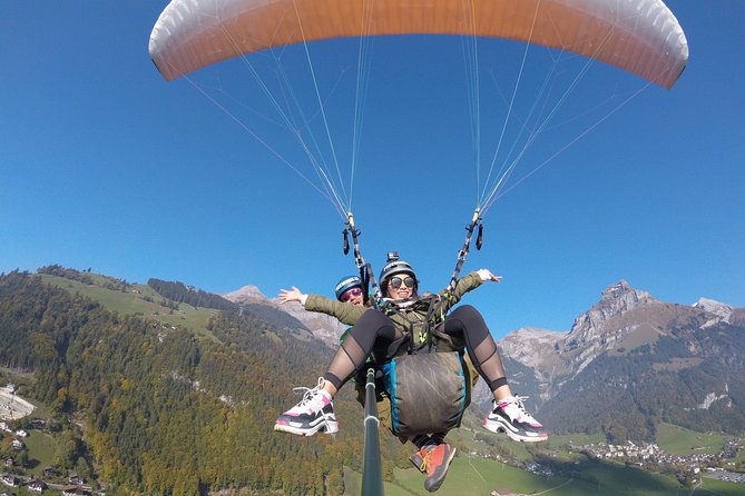 Paragliding Tandemflight Lucerne - Engelberg - Lake Lucerne, Pilatus, and Titlis from above