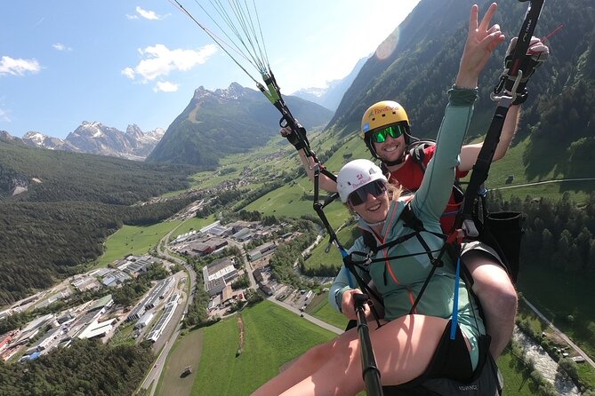 Paragliding & Tandemflüge with World Champion & Team, Stubaital - The first lift over the Stubai Valley