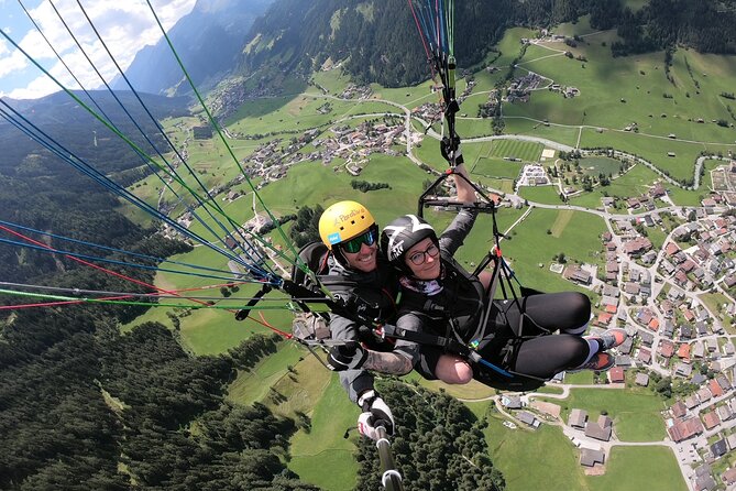 Paragliding & Tandemflüge with World Champion & Team, Stubaital - Who will enjoy this flight most