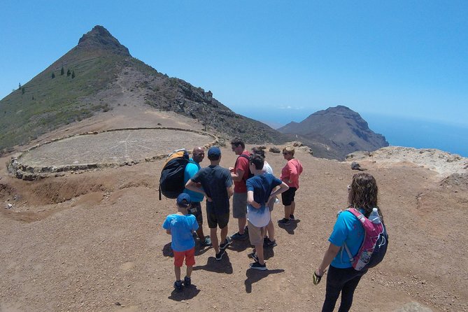 Premium Paragliding in Tenerife : Photos, videos and pickup included - When the weather changes your day