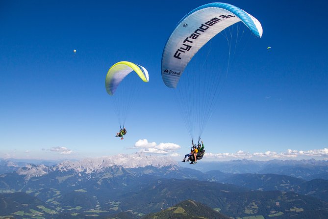 Private Tandem Paragliding Werfenweng Mt Bischling - Flying above Werfenweng from Bischlinghöhe