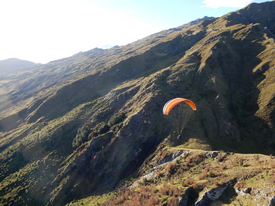 Queenstown: Tandem Paragliding Experience - Booking advice and practical details